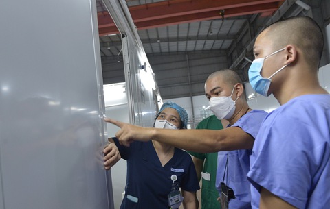 Chậm nhất 15-10, lực lượng chi viện chống dịch rút quân khỏi TP.HCM - Ảnh 1. Chậm nhất 15-10, lực lượng chi viện chống dịch rút quân khỏi TP.HCM - Ảnh 1.