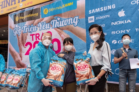 Thế Giới Di Động và Điện Máy Xanh trao 2.000 tấn gạo trên 23 tỉnh thành - Ảnh 1. Thế Giới Di Động và Điện Máy Xanh trao 2.000 tấn gạo trên 23 tỉnh thành - Ảnh 1.