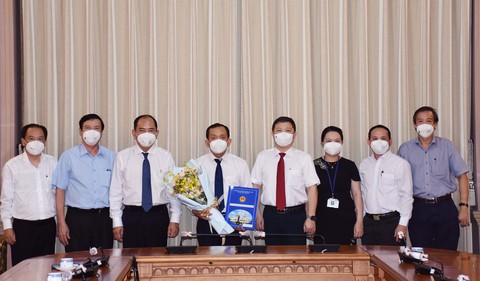Bổ nhiệm giám đốc Bệnh viện Nhân dân Gia Định làm phó giám đốc Sở Y tế TP.HCM - Ảnh 1. Bổ nhiệm giám đốc Bệnh viện Nhân dân Gia Định làm phó giám đốc Sở Y tế TP.HCM - Ảnh 1.