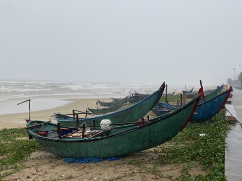 Quảng Nam: Miền núi yêu cầu sơ tán dân, suối bắt đầu chảy xiết - Ảnh 8. Quảng Nam: Miền núi yêu cầu sơ tán dân, suối bắt đầu chảy xiết - Ảnh 8.