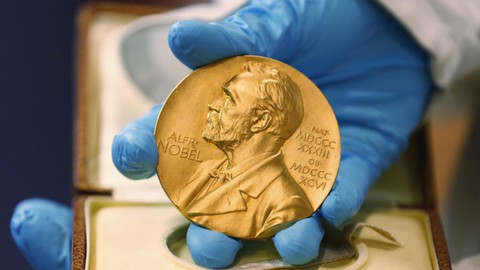 Giải Nobel văn chương được đề cử và trao như thế nào? - Ảnh 1. Giải Nobel văn chương được đề cử và trao như thế nào? - Ảnh 1.