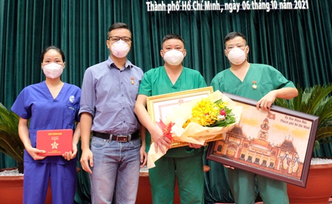 29.000 người tiếp sức TP.HCM chống dịch - Ảnh 1. 29.000 người tiếp sức TP.HCM chống dịch - Ảnh 1.