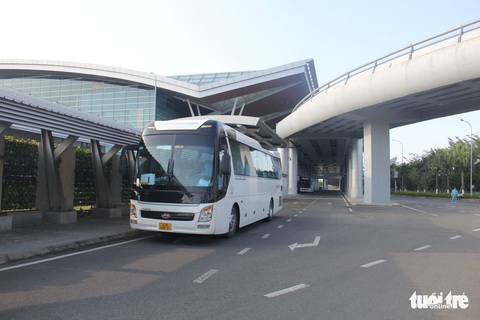 Đà Nẵng tiếp tục chuyến bay miễn phí đón dân từ TP.HCM về - Ảnh 1. Đà Nẵng tiếp tục chuyến bay miễn phí đón dân từ TP.HCM về - Ảnh 1.