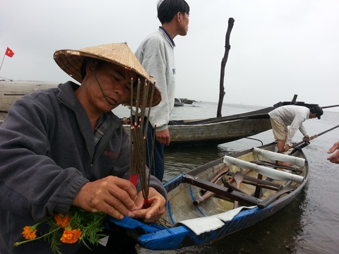 Sợ truông Nhà Hồ sợ phá Tam Giang - Kỳ 6: Những tập tục ngược đời của dân sóng nước - Ảnh 1. Sợ truông Nhà Hồ sợ phá Tam Giang - Kỳ 6: Những tập tục ngược đời của dân sóng nước - Ảnh 1.