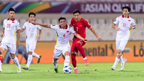 Tuyển Việt Nam thua Trung Quốc 2-3 ở vòng loại World Cup 2022 - Ảnh 1. Tuyển Việt Nam thua Trung Quốc 2-3 ở vòng loại World Cup 2022 - Ảnh 1.