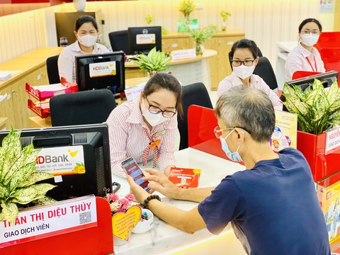 5 giây gửi tiết kiệm online, cơ hội trúng thưởng lớn - Ảnh 1. 5 giây gửi tiết kiệm online, cơ hội trúng thưởng lớn - Ảnh 1.
