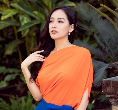 Phi Nhung được hỏa táng, Thúy Nga công bố ca khúc Hai ơi đừng qua sông - Ảnh 3. Phi Nhung được hỏa táng, Thúy Nga công bố ca khúc Hai ơi đừng qua sông - Ảnh 3.