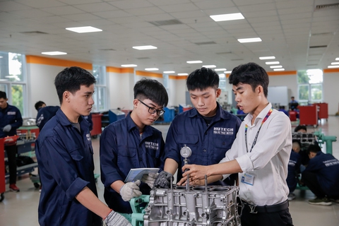 Rụt rè dạy học trực tiếp - Ảnh 1. Rụt rè dạy học trực tiếp - Ảnh 1.