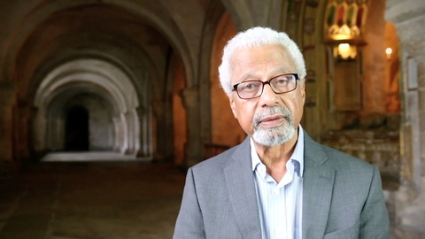 Nobel văn chương 2021: Abdulrazak Gurnah có tư duy khoa học và kỹ thuật văn chương - Ảnh 1. Nobel văn chương 2021: Abdulrazak Gurnah có tư duy khoa học và kỹ thuật văn chương - Ảnh 1.