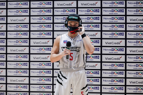 Tim Guers lung linh giữa dàn sao Thang Long Warriors - Ảnh 3. Tim Guers lung linh giữa dàn sao Thang Long Warriors - Ảnh 3.