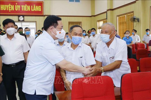 Cử tri đề nghị sớm thiết lập trạng thái bình thường mới - Ảnh 2. Cử tri đề nghị sớm thiết lập trạng thái bình thường mới - Ảnh 2.
