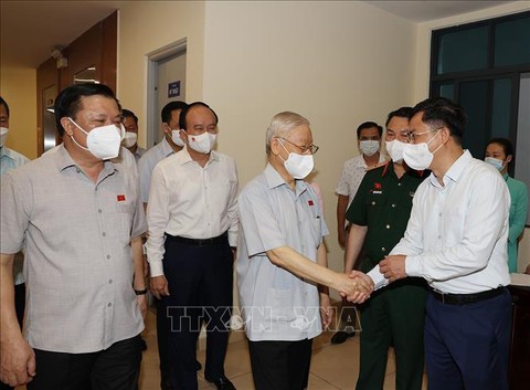 Cử tri đề nghị sớm thiết lập trạng thái bình thường mới - Ảnh 1. Cử tri đề nghị sớm thiết lập trạng thái bình thường mới - Ảnh 1.