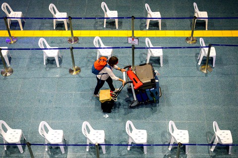 Thái Lan đón hàng trăm du khách châu Âu ngày đầu mở cửa - Ảnh 4. Thái Lan đón hàng trăm du khách châu Âu ngày đầu mở cửa - Ảnh 4.