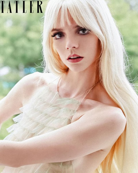 Anya Taylor-Joy: Minh tinh trẻ tóc vàng đầy biến ảo - Ảnh 7. Anya Taylor-Joy: Minh tinh trẻ tóc vàng đầy biến ảo - Ảnh 7.