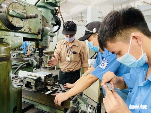 Sinh viên năm cuối ở TP.HCM trở lại trường từ sáng 1-11 - Ảnh 5. Sinh viên năm cuối ở TP.HCM trở lại trường từ sáng 1-11 - Ảnh 5.