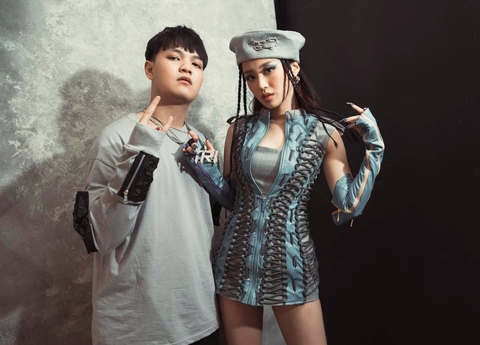Han Sara sáng tạo hay phá nát Cô gái mở đường? - Ảnh 2. Han Sara sáng tạo hay phá nát Cô gái mở đường? - Ảnh 2.