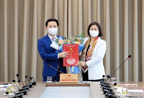 Chánh Văn phòng Thành ủy Hà Nội làm bí thư Thị ủy Sơn Tây - Ảnh 1. Chánh Văn phòng Thành ủy Hà Nội làm bí thư Thị ủy Sơn Tây - Ảnh 1.