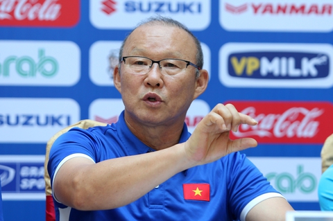 HLV Park: Việt Nam gánh áp lực khi là đương kim vô địch - Ảnh 1. HLV Park: Việt Nam gánh áp lực khi là đương kim vô địch - Ảnh 1.