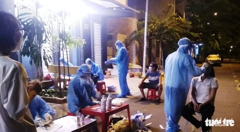 Khánh Hòa yêu cầu toàn dân huyện Diên Khánh không ra khỏi nhà để xét nghiệm - Ảnh 1. Khánh Hòa yêu cầu toàn dân huyện Diên Khánh không ra khỏi nhà để xét nghiệm - Ảnh 1.