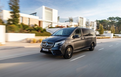 Bất ngờ với kho báu tiện tích trên xe MPV Mercedes-Benz V 250 AMG và Luxury - Ảnh 1. Bất ngờ với kho báu tiện tích trên xe MPV Mercedes-Benz V 250 AMG và Luxury - Ảnh 1.
