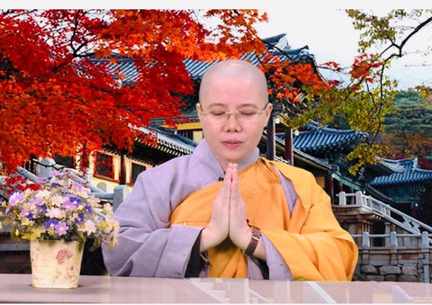 Sư cô Thích Nữ Giới Tánh được trao giải Hoạt động thiện nguyện vì hòa bình thế giới - Ảnh 1. Sư cô Thích Nữ Giới Tánh được trao giải Hoạt động thiện nguyện vì hòa bình thế giới - Ảnh 1.