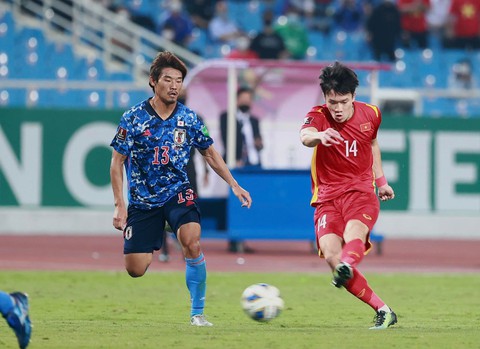 Việt Nam thua sát nút Nhật Bản ở vòng loại World Cup 2022 - Ảnh 2. Việt Nam thua sát nút Nhật Bản ở vòng loại World Cup 2022 - Ảnh 2.