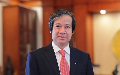 Bộ trưởng Nguyễn Kim Sơn lần đầu đăng đàn trả lời chất vấn - Ảnh 1. Bộ trưởng Nguyễn Kim Sơn lần đầu đăng đàn trả lời chất vấn - Ảnh 1.