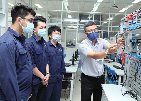 Dự thảo quy hoạch mạng lưới giáo dục nghề nghiệp: Xóa sổ trung cấp, sáp nhập cao đẳng - Ảnh 1. Dự thảo quy hoạch mạng lưới giáo dục nghề nghiệp: Xóa sổ trung cấp, sáp nhập cao đẳng - Ảnh 1.