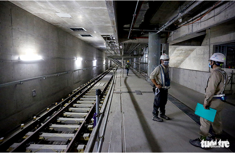 Cận cảnh lắp đặt những đoạn đường ray cuối cùng tuyến metro Bến Thành - Suối Tiên - Ảnh 2. Cận cảnh lắp đặt những đoạn đường ray cuối cùng tuyến metro Bến Thành - Suối Tiên - Ảnh 2.