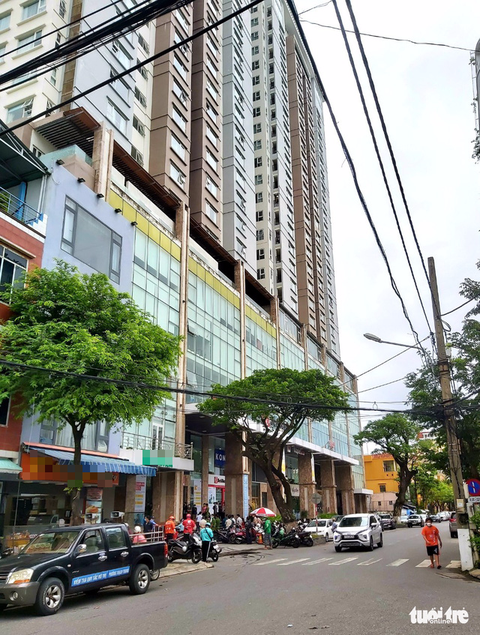 Dự án chung cư F.Home Đà Nẵng: Cấp phép xây dựng sai luật, cấp 486 giấy chứng nhận cũng sai - Ảnh 1. Dự án chung cư F.Home Đà Nẵng: Cấp phép xây dựng sai luật, cấp 486 giấy chứng nhận cũng sai - Ảnh 1.