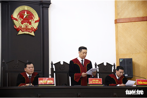 Tòa phúc thẩm bác toàn bộ kháng cáo của cựu tổng giám đốc Gang thép Thái Nguyên - Ảnh 2. Tòa phúc thẩm bác toàn bộ kháng cáo của cựu tổng giám đốc Gang thép Thái Nguyên - Ảnh 2.