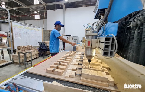 Lo dịch bùng lại, doanh nghiệp kiến nghị chính quyền đưa ra kịch bản chống dịch - Ảnh 1. Lo dịch bùng lại, doanh nghiệp kiến nghị chính quyền đưa ra kịch bản chống dịch - Ảnh 1.