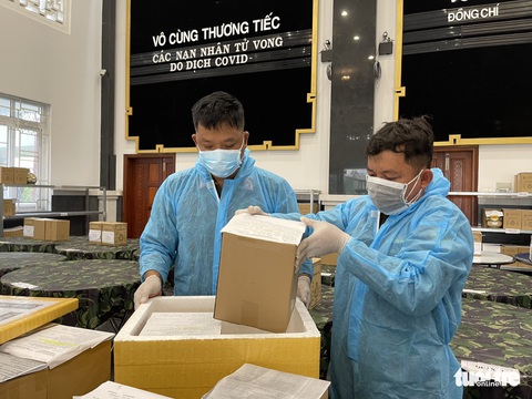 Tối 19-11, TP.HCM tổ chức tưởng niệm đồng bào tử vong, chiến sĩ hy sinh do COVID-19 - Ảnh 1.