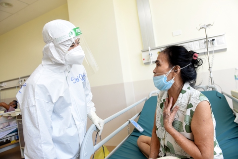 Tin sáng 13-11: TP.HCM ứng phó sao khi ca COVID-19 tăng lại? - Ảnh 1. Tin sáng 13-11: TP.HCM ứng phó sao khi ca COVID-19 tăng lại? - Ảnh 1.