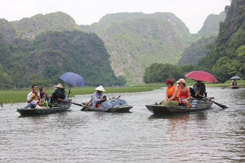 Mở cửa du lịch, chỉ đón khách quốc tế vào, chưa đưa khách Việt đi vì không có đường về - Ảnh 1. Mở cửa du lịch, chỉ đón khách quốc tế vào, chưa đưa khách Việt đi vì không có đường về - Ảnh 1.