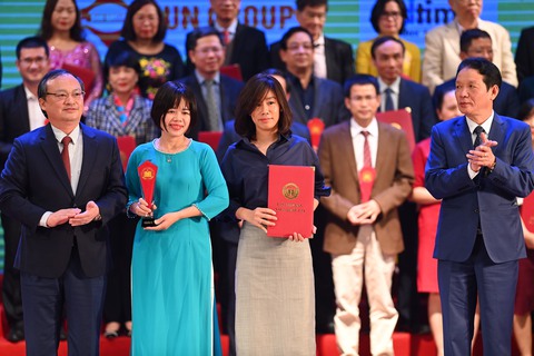 ‘Chang hoang dã’, ‘Súng, vi trùng và thép’ được trao giải A Giải thưởng Sách quốc gia - Ảnh 3. ‘Chang hoang dã’, ‘Súng, vi trùng và thép’ được trao giải A Giải thưởng Sách quốc gia - Ảnh 3.