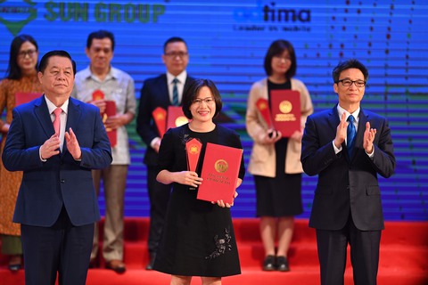 ‘Chang hoang dã’, ‘Súng, vi trùng và thép’ được trao giải A Giải thưởng Sách quốc gia - Ảnh 1. ‘Chang hoang dã’, ‘Súng, vi trùng và thép’ được trao giải A Giải thưởng Sách quốc gia - Ảnh 1.