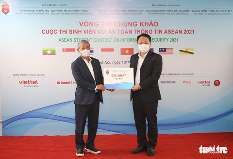 Sinh viên Việt Nam vượt qua 7 nước ASEAN giành giải nhất ‘đấu trường online’ - Ảnh 1. Sinh viên Việt Nam vượt qua 7 nước ASEAN giành giải nhất ‘đấu trường online’ - Ảnh 1.