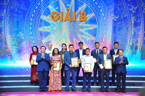Lần đầu tiên trao giải đặc biệt Giải báo chí toàn quốc phòng, chống tham nhũng, tiêu cực - Ảnh 3. Lần đầu tiên trao giải đặc biệt Giải báo chí toàn quốc phòng, chống tham nhũng, tiêu cực - Ảnh 3.