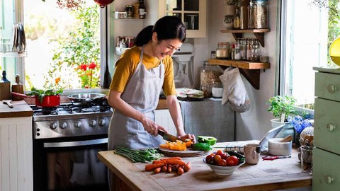 3 bước để bảo vệ người cao tuổi trước bệnh truyền nhiễm theo mùa - Ảnh 2. 3 bước để bảo vệ người cao tuổi trước bệnh truyền nhiễm theo mùa - Ảnh 2.