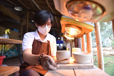 Cuối tuần cùng con đi trải nghiệm làm gốm tại TP.HCM - Ảnh 8. Cuối tuần cùng con đi trải nghiệm làm gốm tại TP.HCM - Ảnh 8.