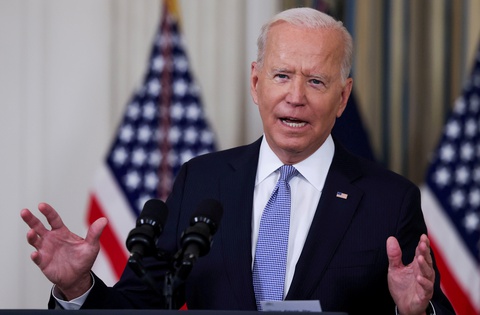 Kinh tế gặp lạm phát, tỉ lệ ủng hộ ông Biden tiếp tục giảm - Ảnh 1. Kinh tế gặp lạm phát, tỉ lệ ủng hộ ông Biden tiếp tục giảm - Ảnh 1.