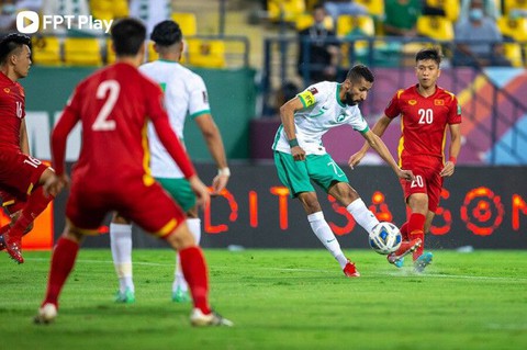 Tuyển Việt Nam sẽ thay đổi lối chơi trước Saudi Arabia? - Ảnh 4. Tuyển Việt Nam sẽ thay đổi lối chơi trước Saudi Arabia? - Ảnh 4.