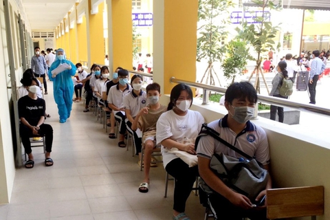 Tỉnh đầu tiên ở miền Tây tiêm vắc xin cho trẻ em 12-15 tuổi - Ảnh 1. Tỉnh đầu tiên ở miền Tây tiêm vắc xin cho trẻ em 12-15 tuổi - Ảnh 1.