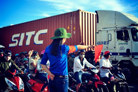Thi tài hiến kế giữ gìn trật tự an toàn giao thông - Ảnh 1. Thi tài hiến kế giữ gìn trật tự an toàn giao thông - Ảnh 1.