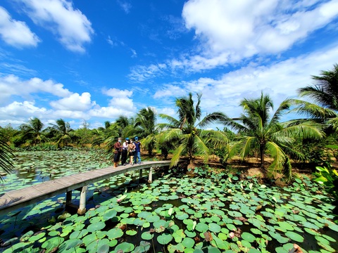 Lữ hành Saigontourist đưa đoàn khách đầu tiên đến Bến Tre - Ảnh 2. Lữ hành Saigontourist đưa đoàn khách đầu tiên đến Bến Tre - Ảnh 2.