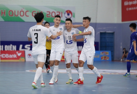CLB Thái Sơn Nam vẫn chưa thể soán ngôi của Sahako - Ảnh 2. CLB Thái Sơn Nam vẫn chưa thể soán ngôi của Sahako - Ảnh 2.