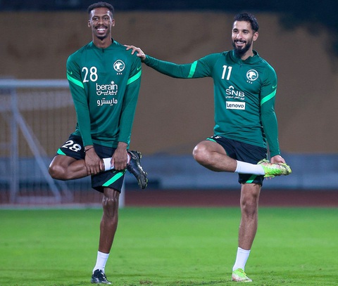 Chủ tịch Liên đoàn Bóng đá Saudi Arabia đi chuyên cơ đến Hà Nội tiếp sức đội nhà - Ảnh 2. Chủ tịch Liên đoàn Bóng đá Saudi Arabia đi chuyên cơ đến Hà Nội tiếp sức đội nhà - Ảnh 2.
