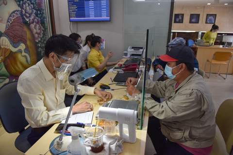 Giá vàng SJC trong nước vượt 61 triệu đồng/lượng - Ảnh 1. Giá vàng SJC trong nước vượt 61 triệu đồng/lượng - Ảnh 1.