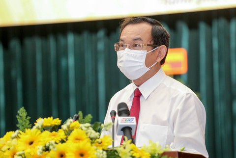 Bí thư Nguyễn Văn Nên: TP.HCM nghĩa tình không để ai ở lại phía sau - Ảnh 1. Bí thư Nguyễn Văn Nên: TP.HCM nghĩa tình không để ai ở lại phía sau - Ảnh 1.